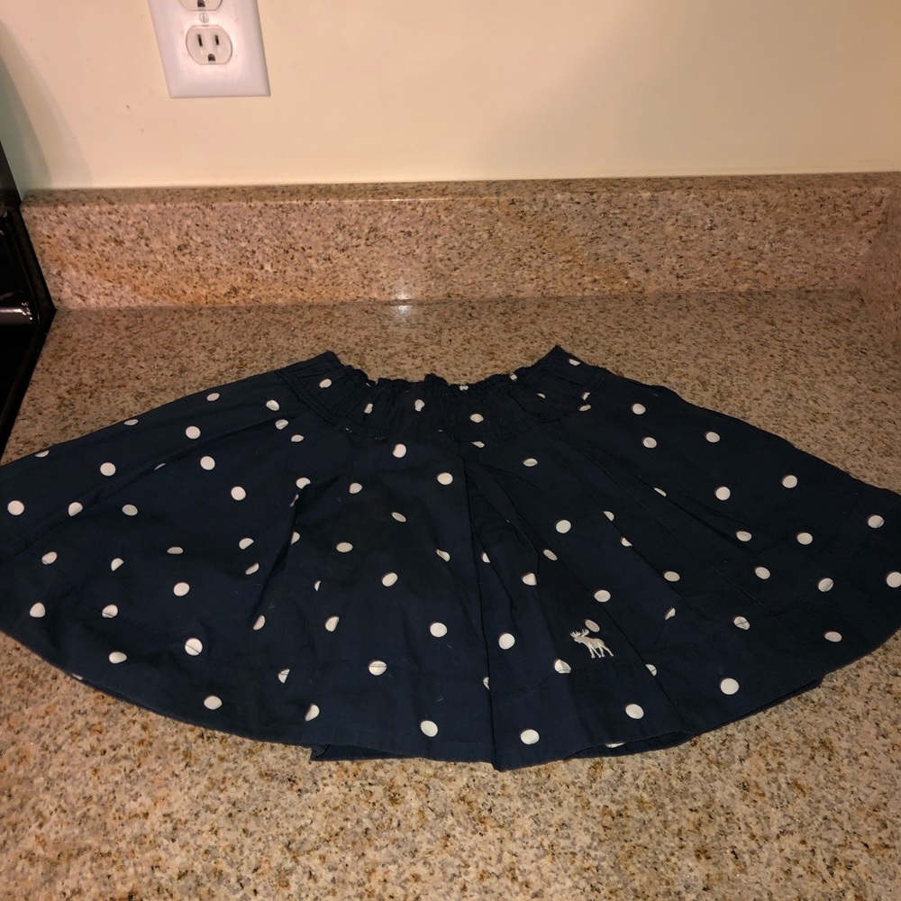A&F polka dot mini skirt